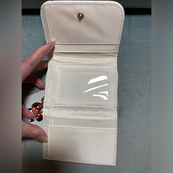Disney Minnie mouse “A” cream,quilted trifold wallet with coin purse NWT Primark - Picture 4 of 6